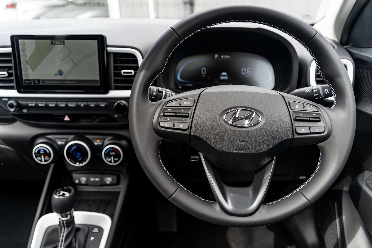 2025 Hyundai Venue Elite QX.V5