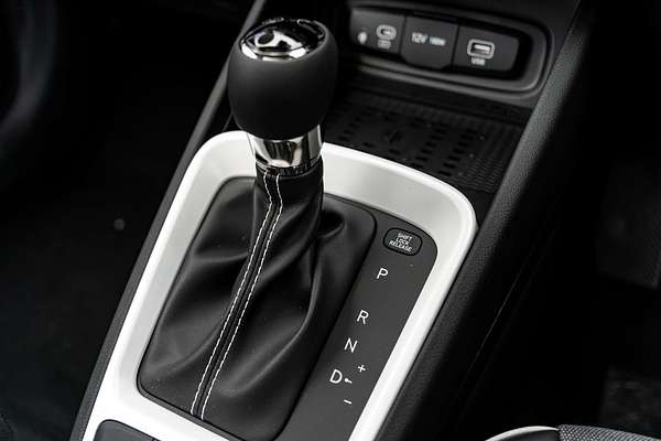 2025 Hyundai Venue Elite QX.V5