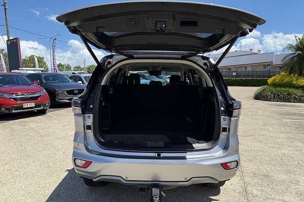 2022 Isuzu MU-X LS-T