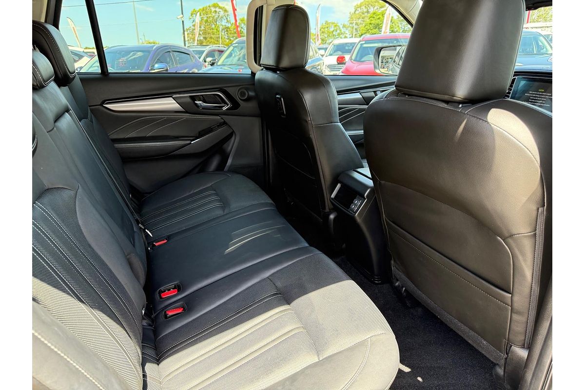 2022 Isuzu MU-X LS-T