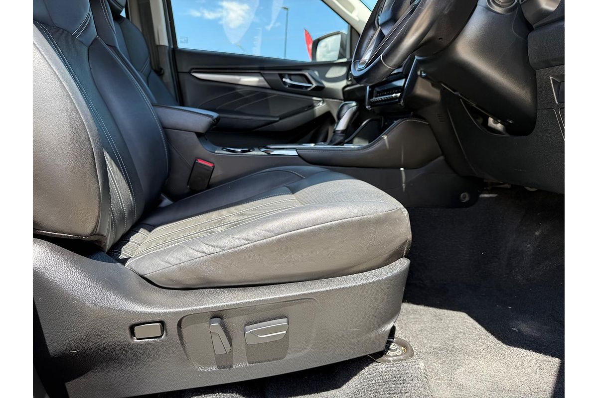 2022 Isuzu MU-X LS-T