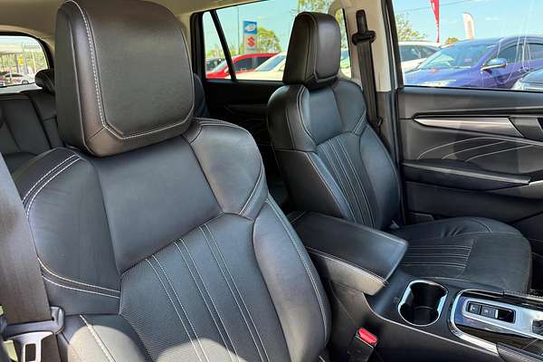 2022 Isuzu MU-X LS-T