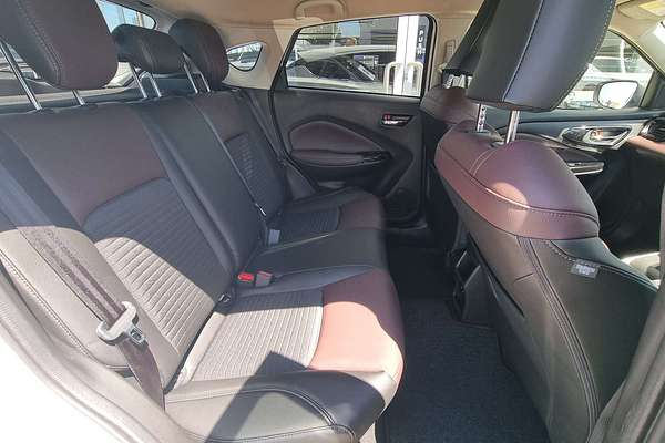 2025 Suzuki Fronx Hybrid GLX KW