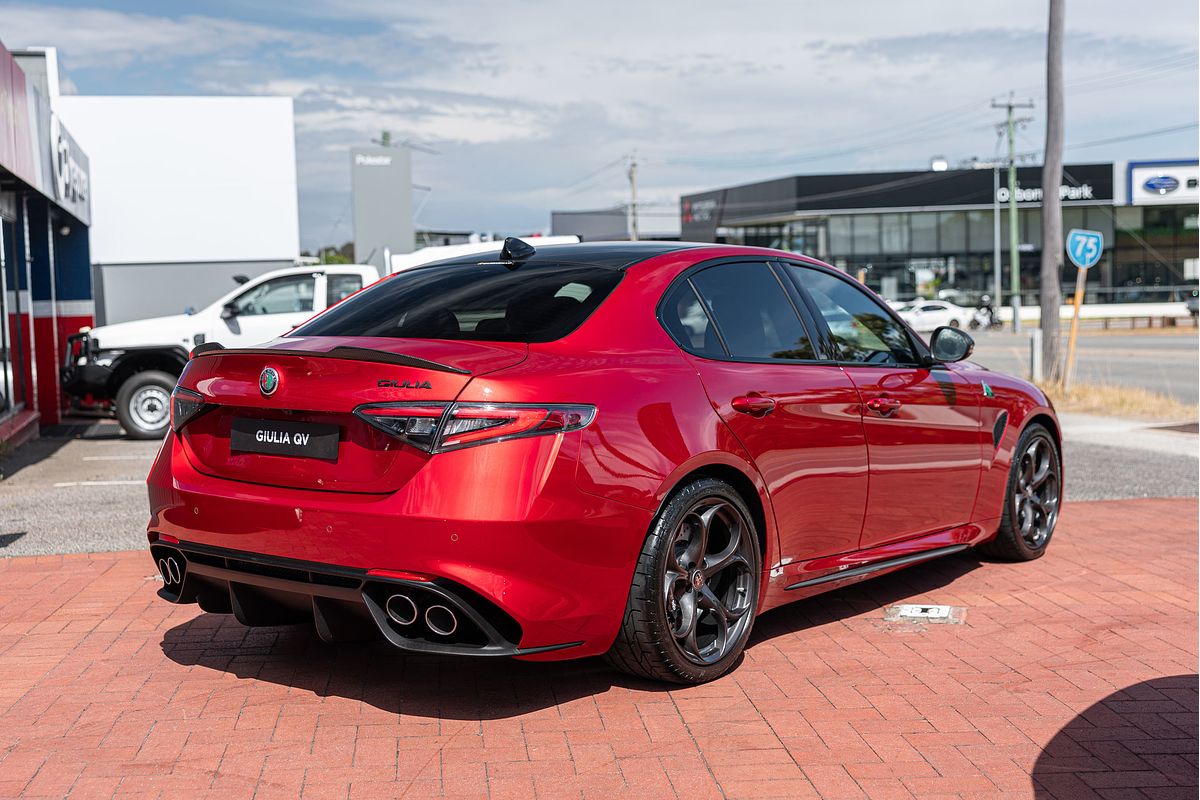 2025 Alfa Romeo Giulia Quadrifoglio Super Sport Series 5