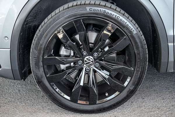 2024 Volkswagen Tiguan Wolfsburg Edition Allspace 5N