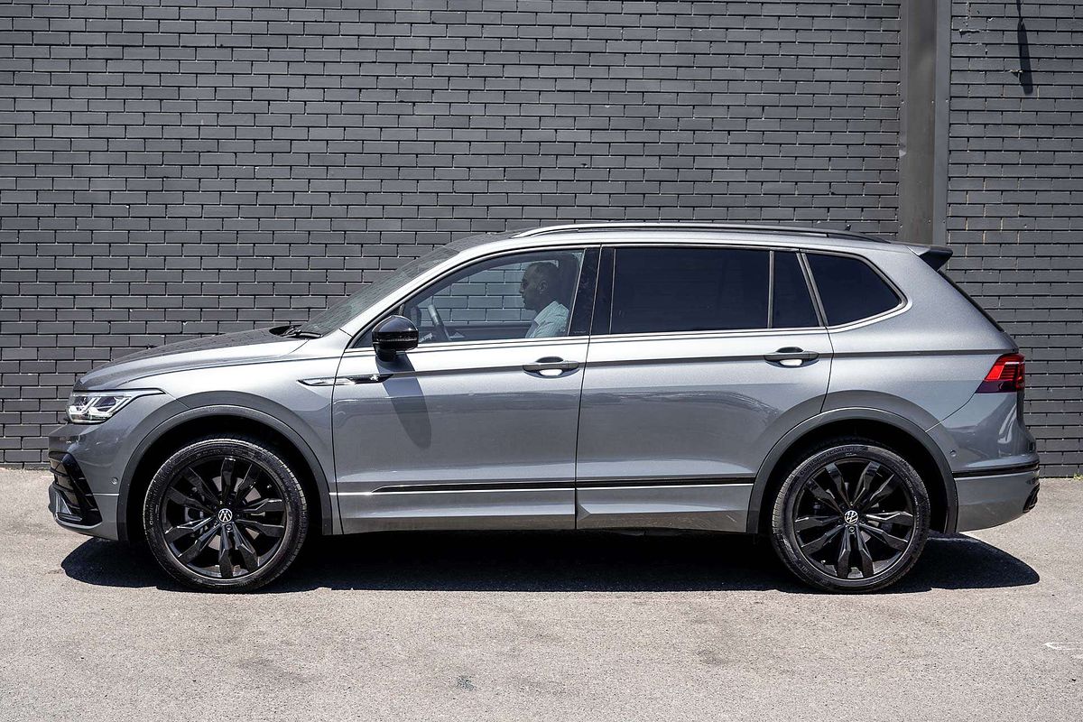 2024 Volkswagen Tiguan Wolfsburg Edition Allspace 5N