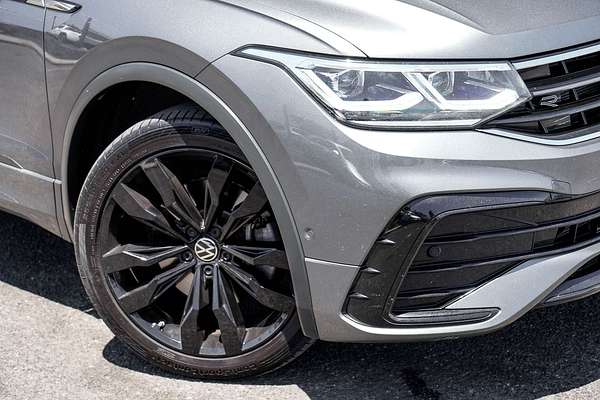 2024 Volkswagen Tiguan Wolfsburg Edition Allspace 5N