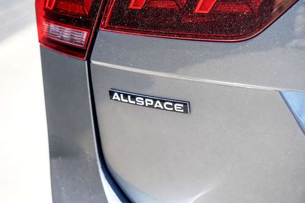 2024 Volkswagen Tiguan Wolfsburg Edition Allspace 5N