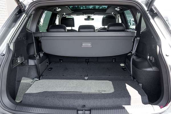 2024 Volkswagen Tiguan Wolfsburg Edition Allspace 5N