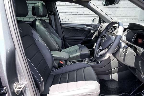 2024 Volkswagen Tiguan Wolfsburg Edition Allspace 5N