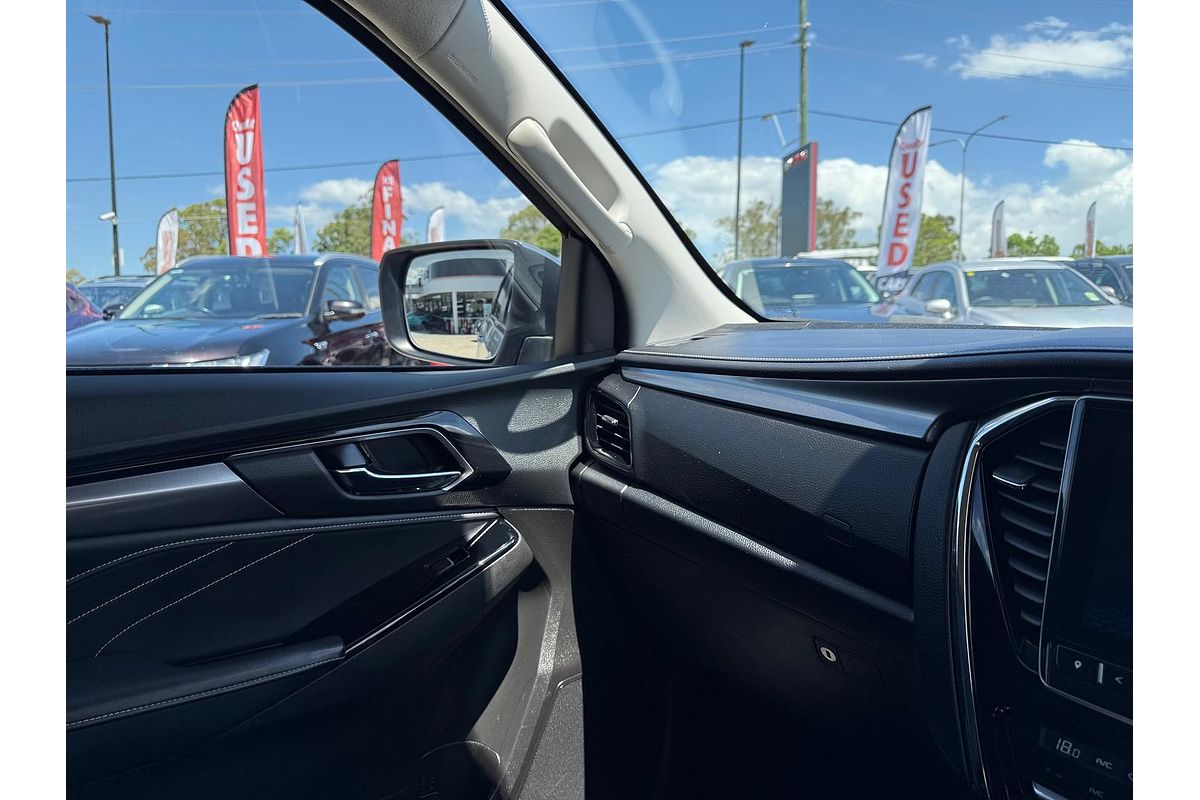 2022 Isuzu MU-X LS-T