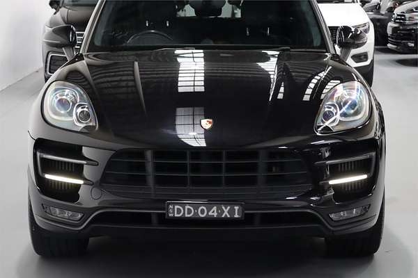 2015 Porsche Macan Turbo 95B
