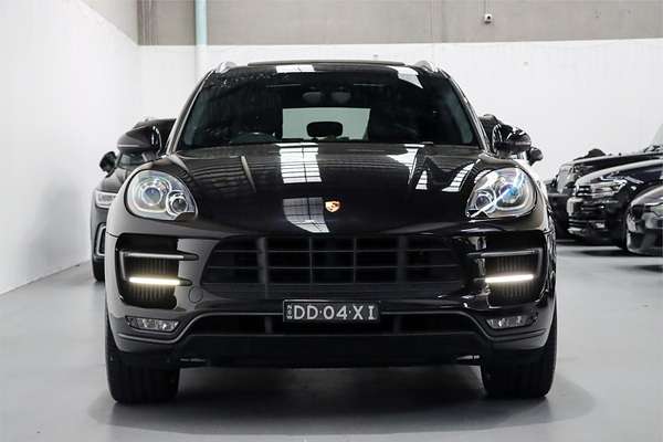 2015 Porsche Macan Turbo 95B