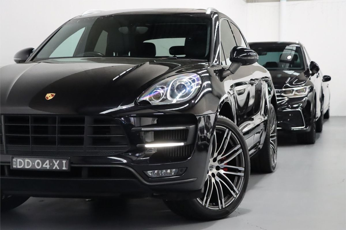 2015 Porsche Macan Turbo 95B