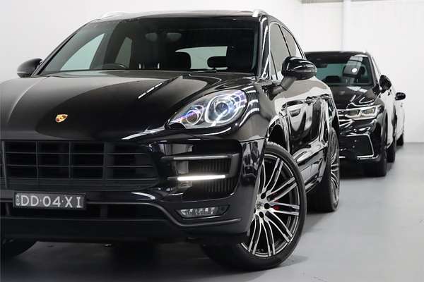 2015 Porsche Macan Turbo 95B