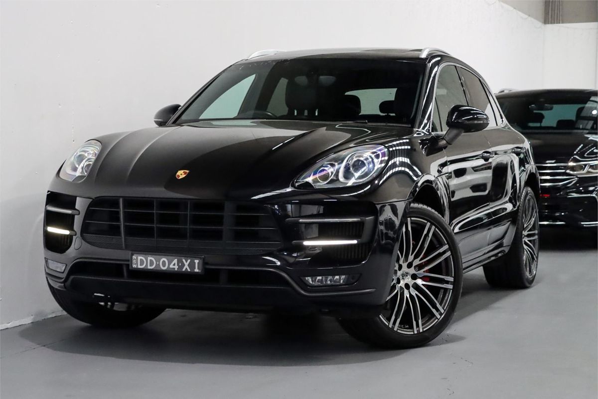 2015 Porsche Macan Turbo 95B