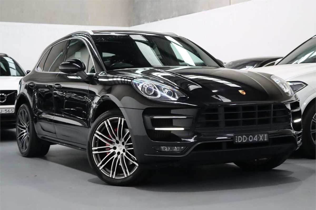 2015 Porsche Macan Turbo 95B