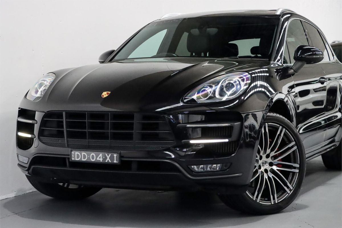 2015 Porsche Macan Turbo 95B