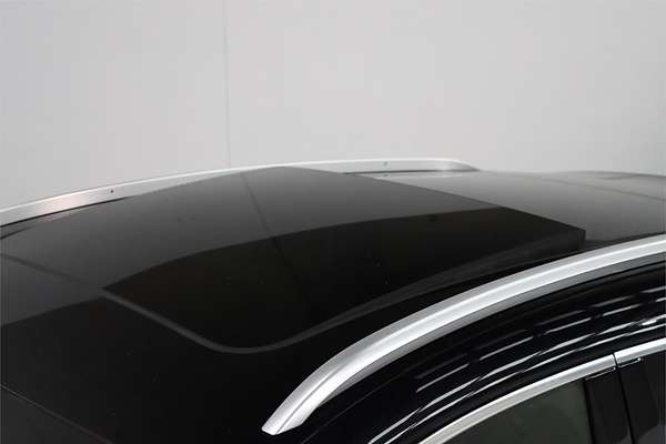 2015 Porsche Macan Turbo 95B