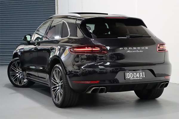 2015 Porsche Macan Turbo 95B