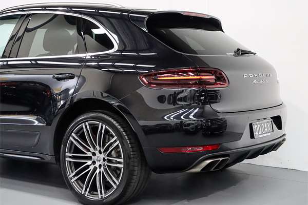 2015 Porsche Macan Turbo 95B