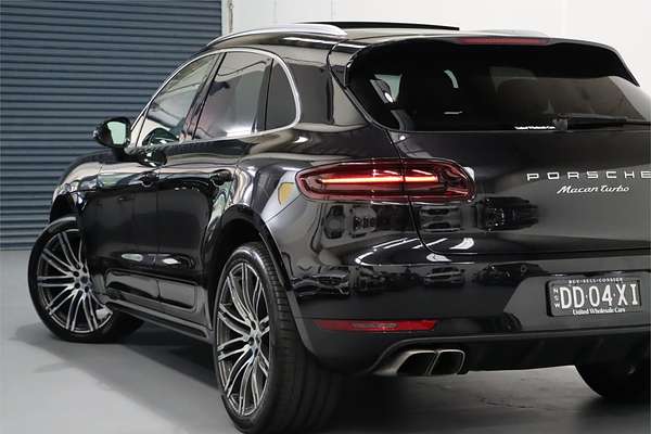 2015 Porsche Macan Turbo 95B
