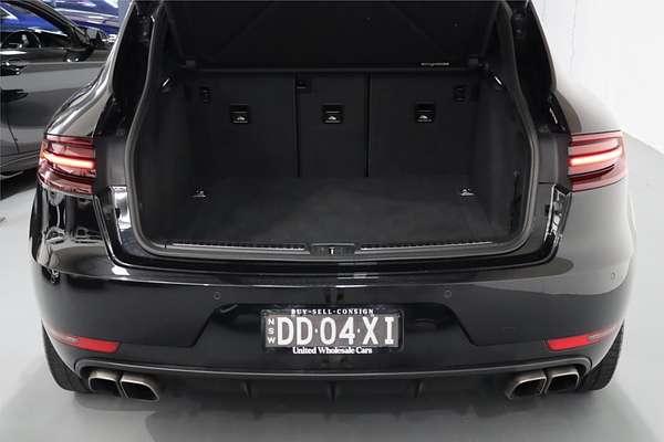 2015 Porsche Macan Turbo 95B