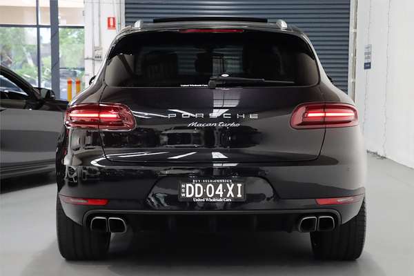 2015 Porsche Macan Turbo 95B