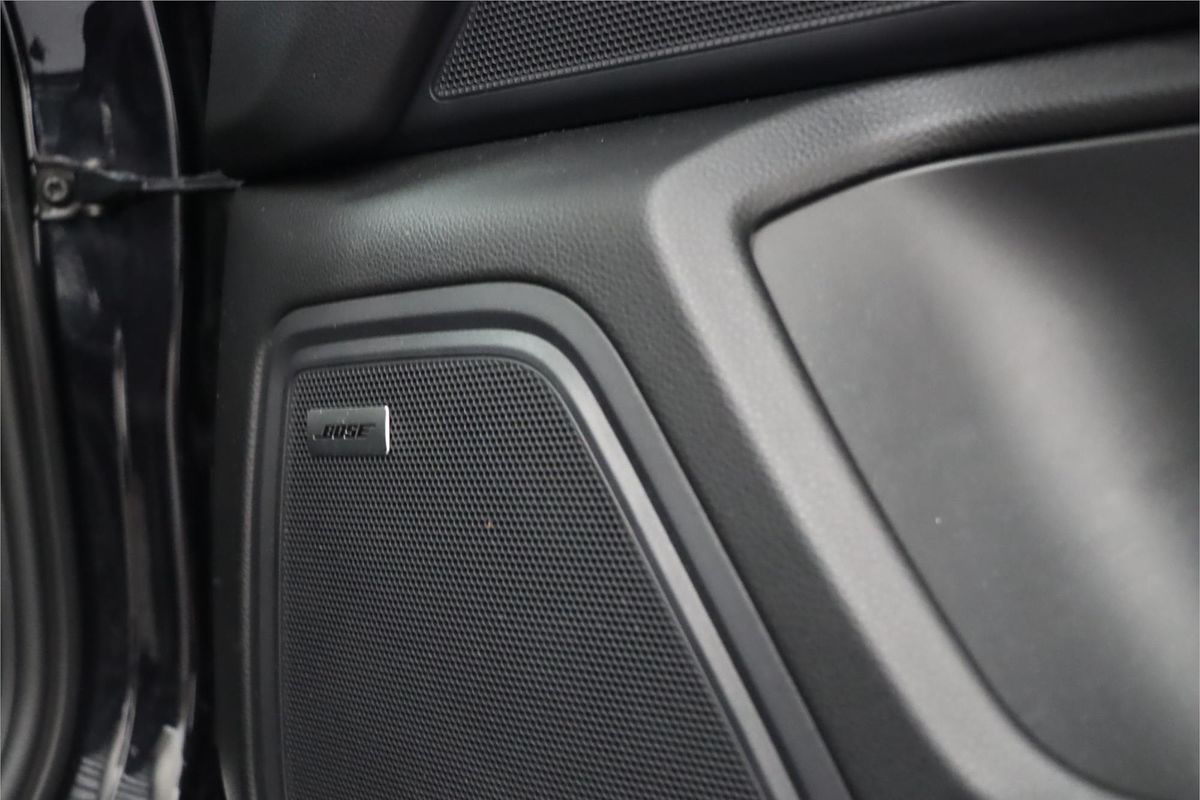 2015 Porsche Macan Turbo 95B