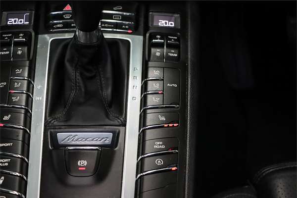 2015 Porsche Macan Turbo 95B