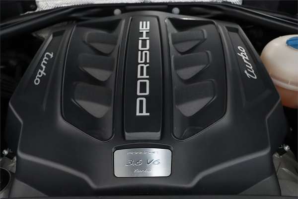 2015 Porsche Macan Turbo 95B