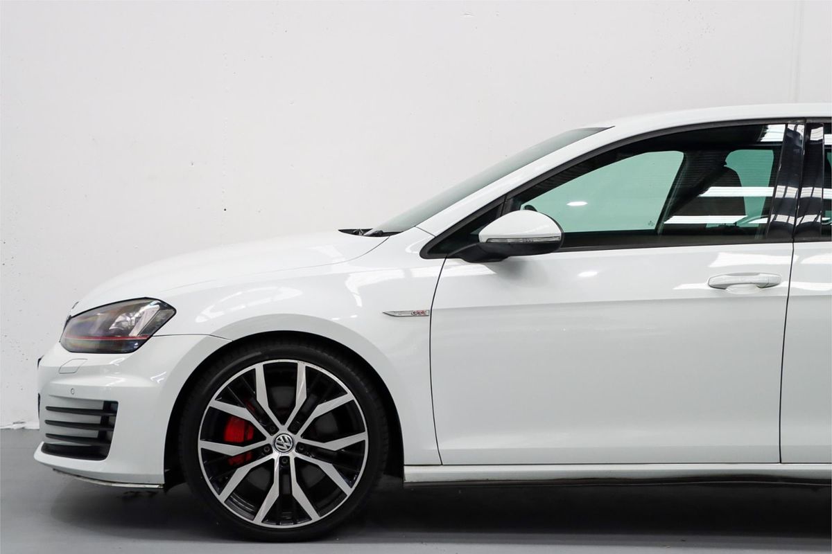 2014 Volkswagen Golf GTI Performance 7