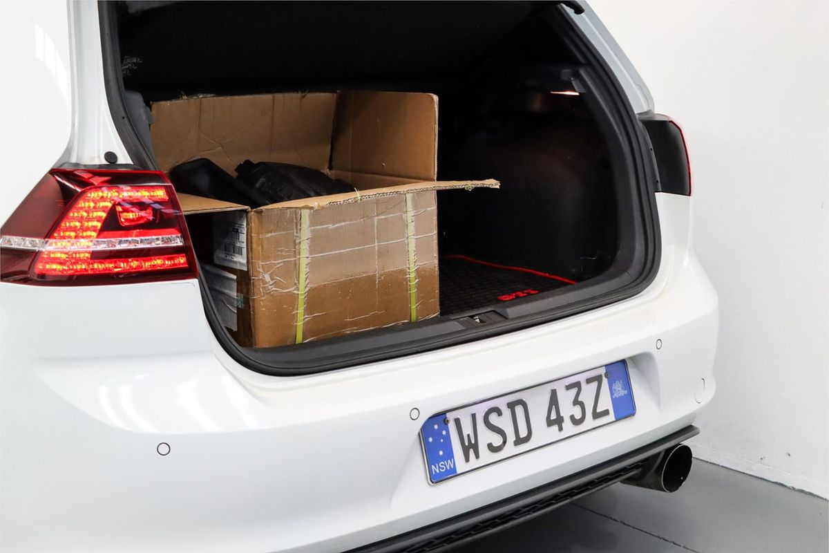 2014 Volkswagen Golf GTI Performance 7