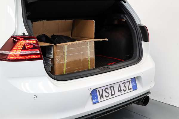 2014 Volkswagen Golf GTI Performance 7