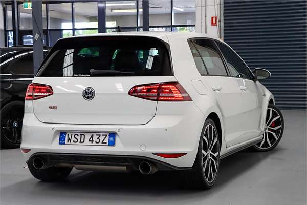 2014 Volkswagen Golf GTI Performance 7