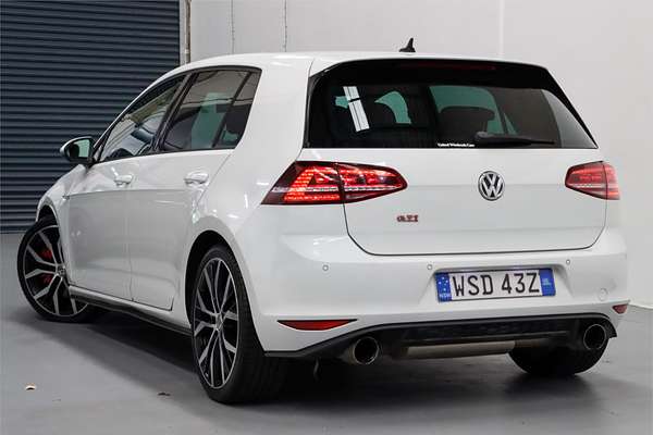 2014 Volkswagen Golf GTI Performance 7