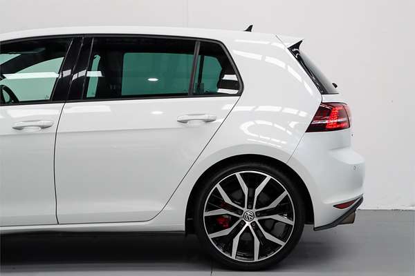 2014 Volkswagen Golf GTI Performance 7