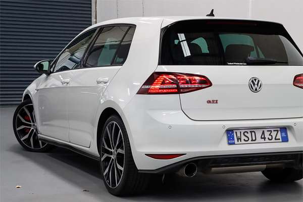 2014 Volkswagen Golf GTI Performance 7