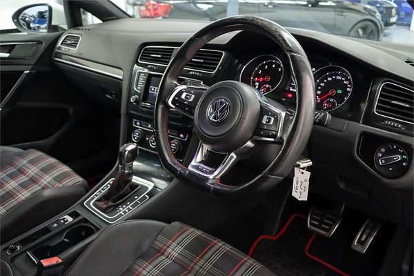 2014 Volkswagen Golf GTI Performance 7