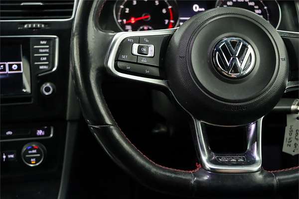 2014 Volkswagen Golf GTI Performance 7