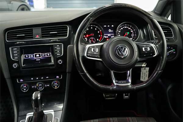 2014 Volkswagen Golf GTI Performance 7