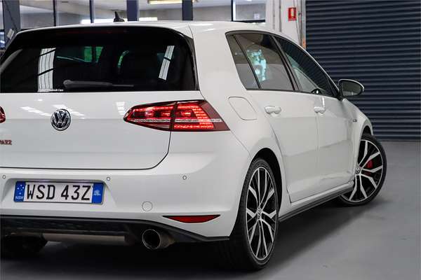 2014 Volkswagen Golf GTI Performance 7