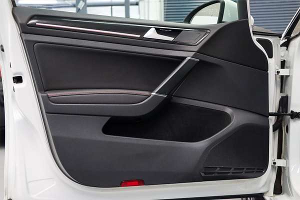 2014 Volkswagen Golf GTI Performance 7