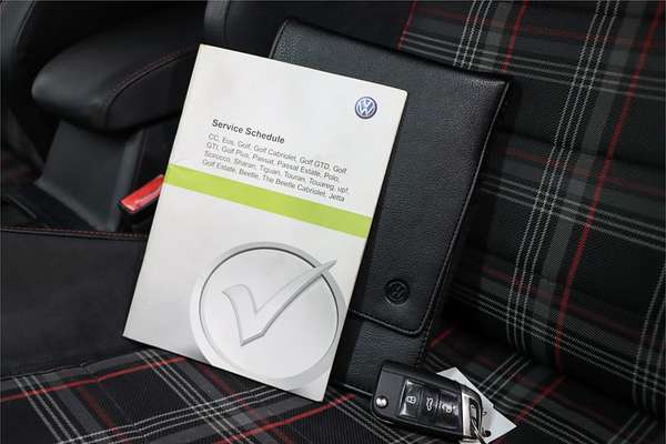 2014 Volkswagen Golf GTI Performance 7