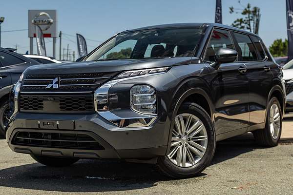 2024 Mitsubishi Outlander ES ZM