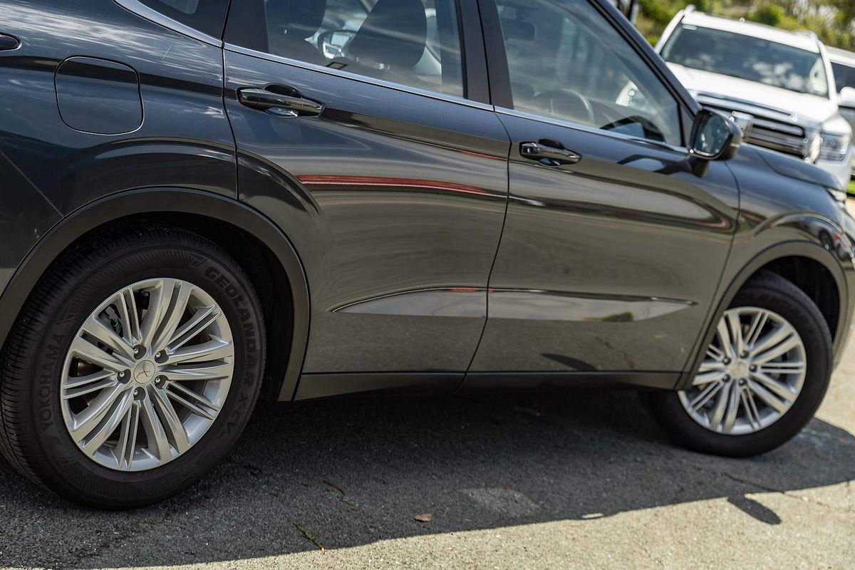 2024 Mitsubishi Outlander ES ZM