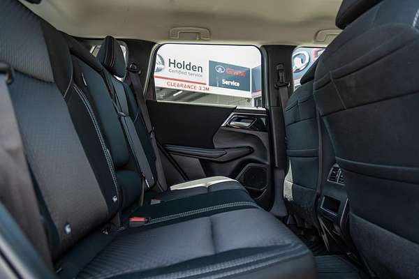 2024 Mitsubishi Outlander ES ZM