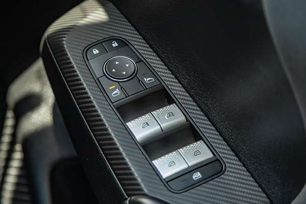 2024 Mitsubishi Outlander ES ZM