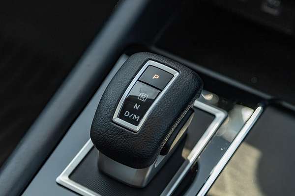 2024 Mitsubishi Outlander ES ZM