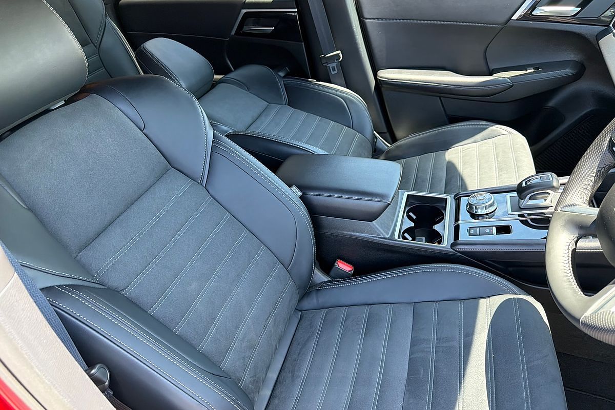 2024 Mitsubishi Outlander Black Edition ZM